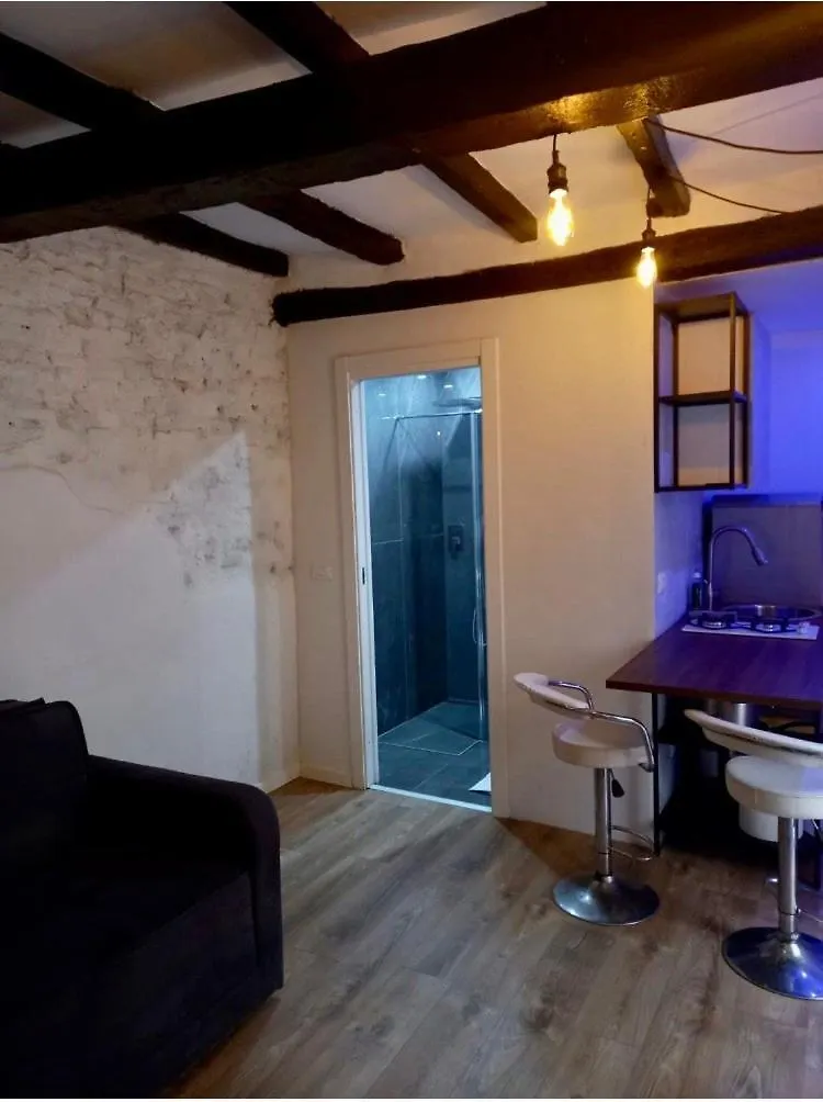 Tiny-House In The Heart Of Bologna Apartment